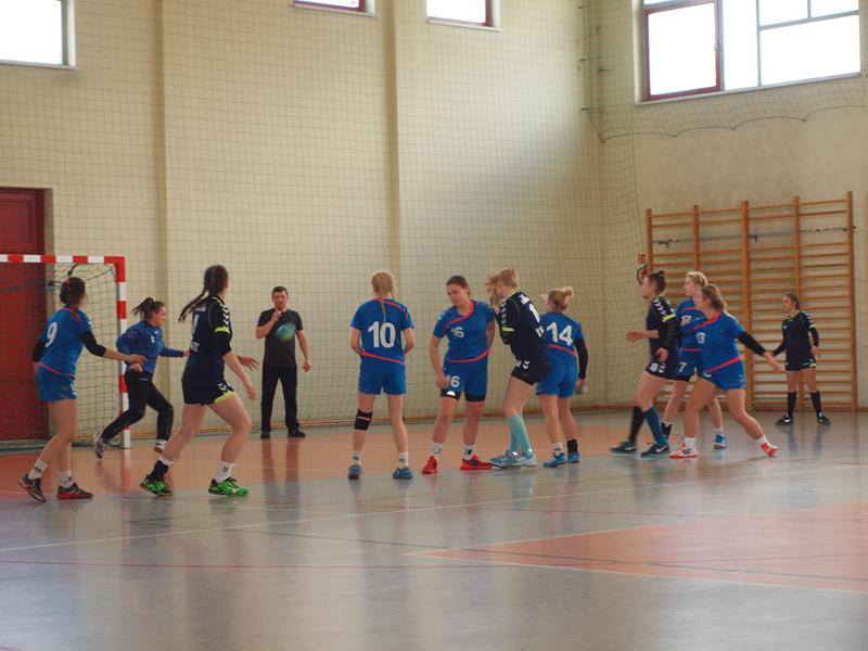 Szczypiornistki wicemistrzyniami powiatu żywieckiego